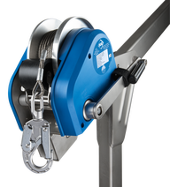 Load image into Gallery viewer, Personnel &amp; Load Winch
